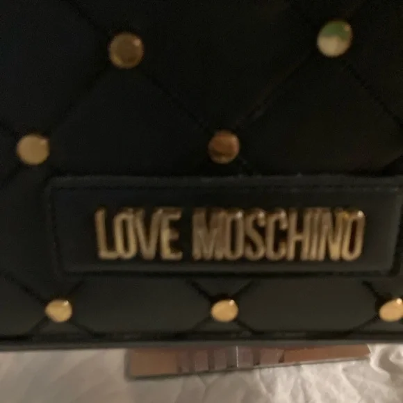 Low Start Love Alert 🔔 Moschino Crossbody Bag Black with Studded Gold Hearts - Picture 2 of 11